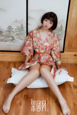 把冰块放入女生下面